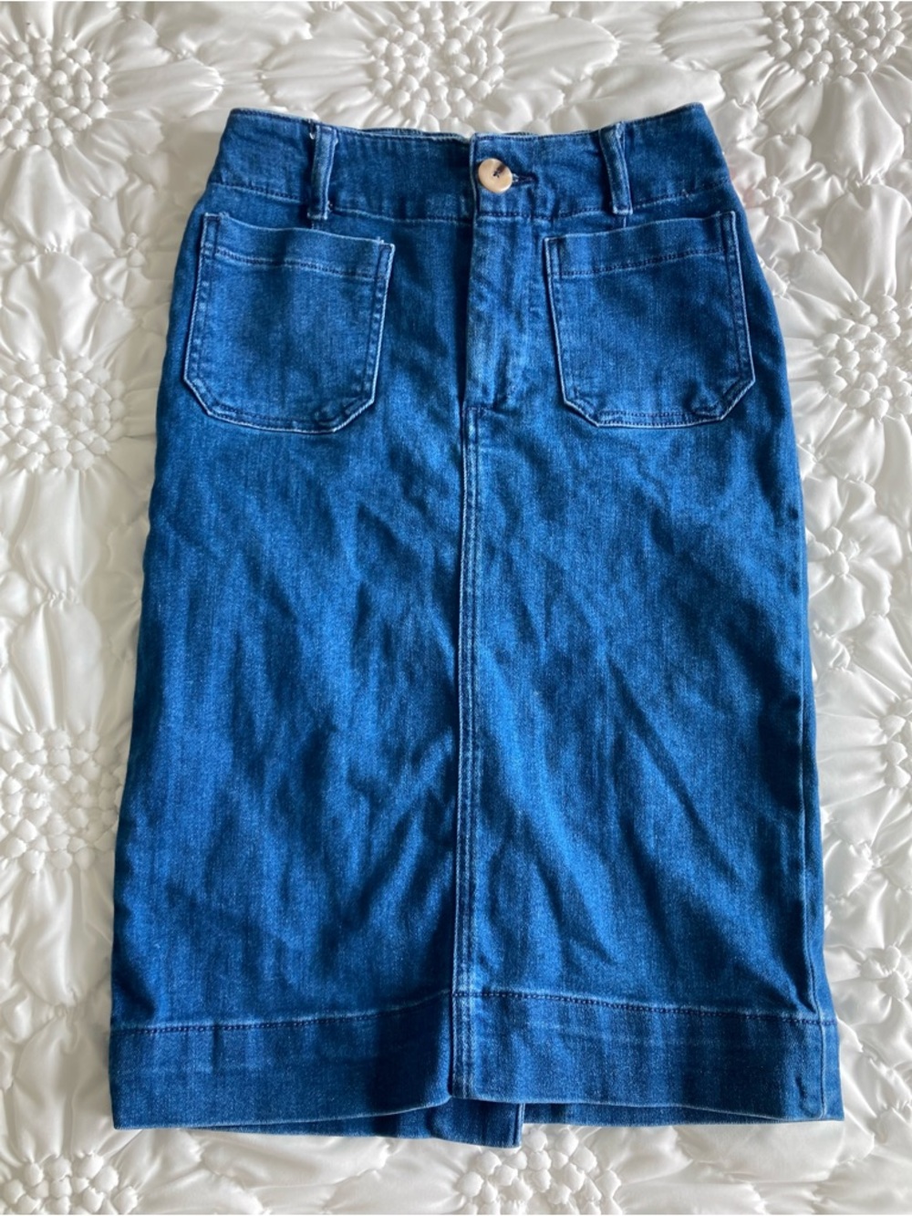 Maeve by anthropologie the colette Denim Midi Skirt with Front Pockets xxs